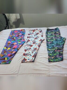 3 Pair Of Womans TC2 Capri Leggings.
